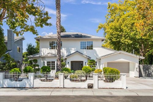 586 Burgoyne St, Mountain View, CA, 94043-4464 | Card Image