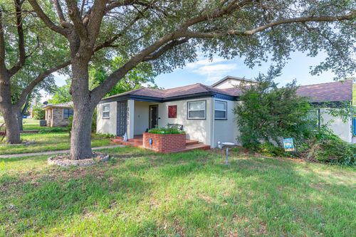 1111 Beall St, Sweetwater, TX, 79556-3353 | Card Image