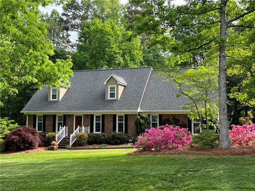 402 Courtland Dr, Elon, NC, 27244-7413 | Card Image