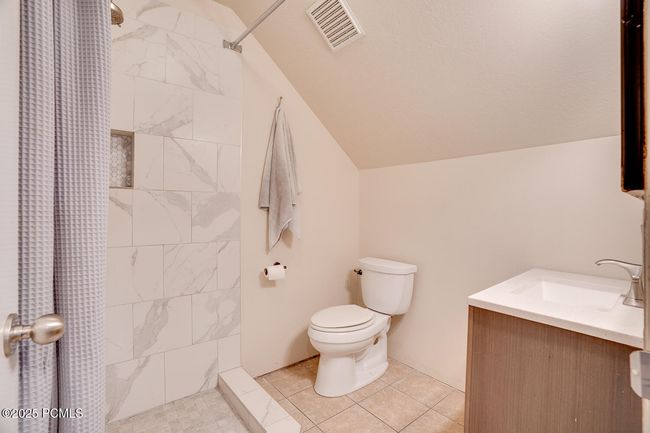 3035 S Big Hollow Rd, House other with 8 bedrooms, 5 bathrooms and null parking in Daniel UT | Image 34