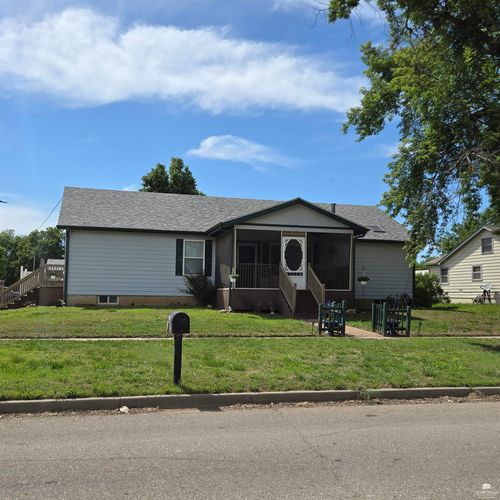 822 Maple St, Gypsum, KS, 67448-9803 | Card Image