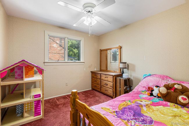 017_file_325.jpg | Image 16