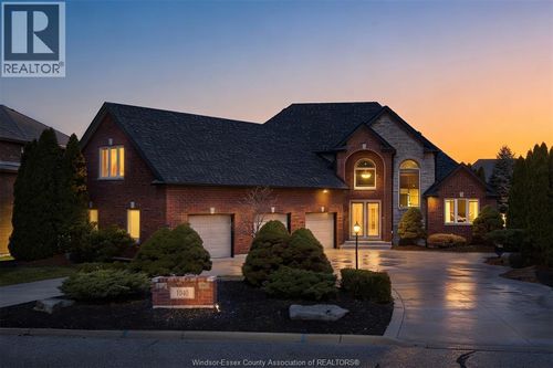 1040 Chelsea Park Way, Belle River, ON, N8L0W1 | Card Image