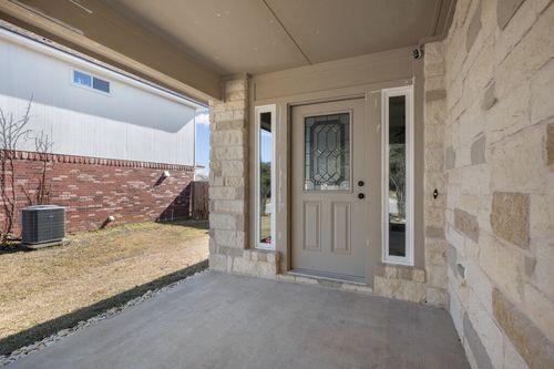 1016 Flanagan Dr, Leander, TX, 78641-8367 | Card Image