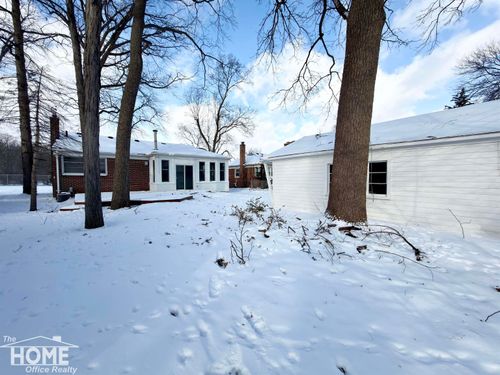 16544 Delaware Ave, Redford, MI, 48240-2458 | Card Image