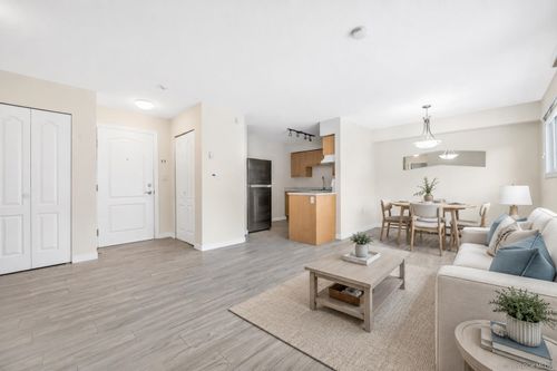 103-14881 Marine Dr, White Rock, BC, V4B1C2 | Card Image