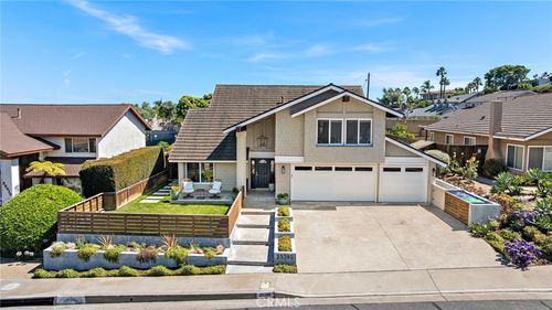 25392 Neptune Dr, Dana Point, CA, 92629-1212 | Card Image