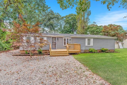 426 7th St, SOMERS POINT, NJ, 08244-2031 | Card Image