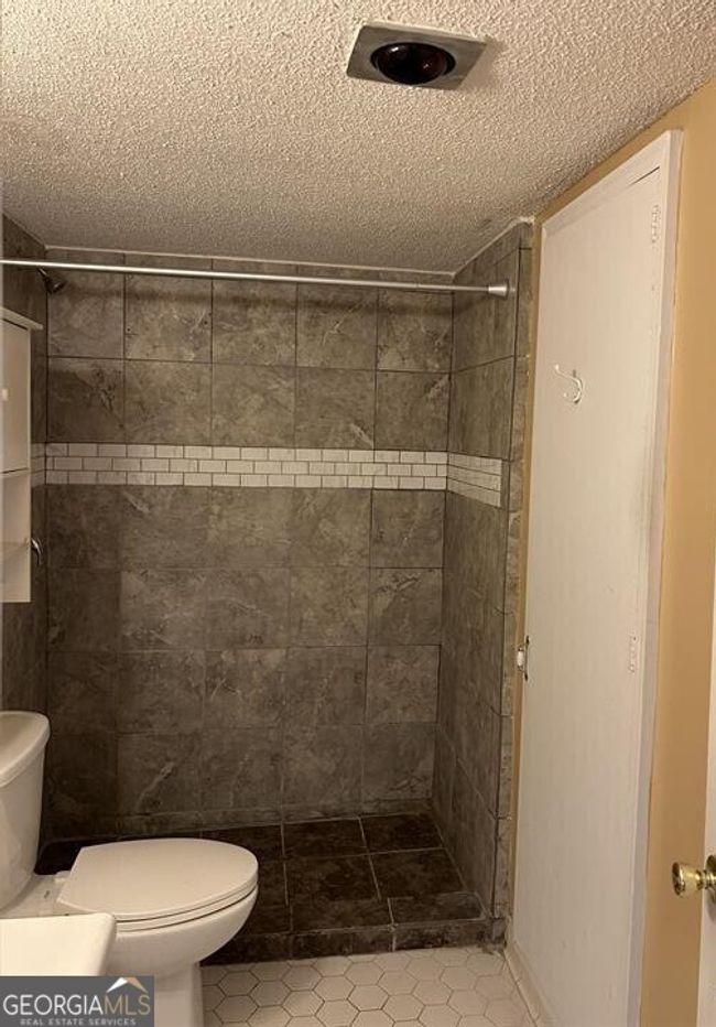 146 Woodcrest Cir, House other with 4 bedrooms, 3 bathrooms and 2 parking in Warner Robins GA | Image 6