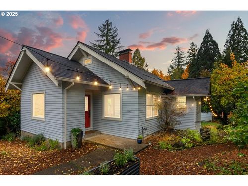 8342 Sw 41st Ave, Portland, OR, 97219-3508 | Card Image