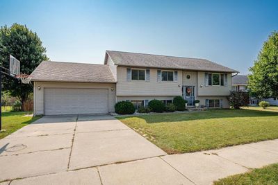 33 Jaz Circle, House other with 4 bedrooms, 2 bathrooms and null parking in Reedsburg WI | Image 1