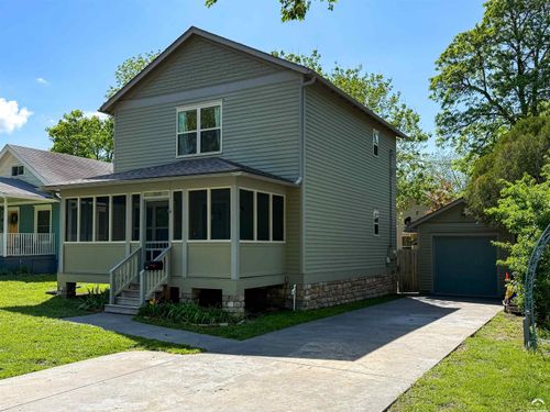 2035 Barker Ave, Lawrence, KS, 66046-3141 | Card Image