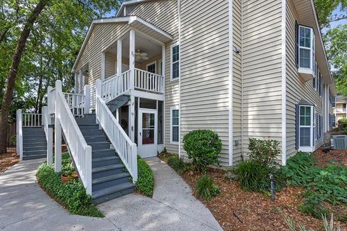68-2092 S Sherwood Dr, Valdosta, GA, 31602-2249 | Card Image