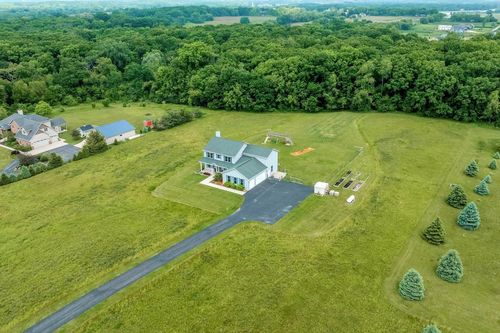 28900 Rowntree Road, Rochester, WI, 53105 | Card Image