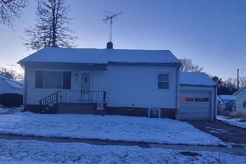 218 N 6th St, Howells, NE, 68641-4035 | Card Image