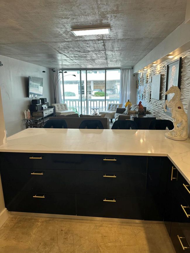 APT-205 - 3570 S Ocean Blvd, Condo with 1 bedrooms, 2 bathrooms and null parking in South Palm Beach FL | Image 13