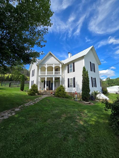 54 Hillandale Ln, Elk Creek, VA, 24326-2291 | Card Image
