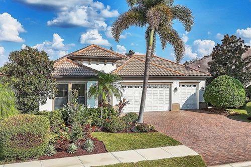 7833 Valderrama Way, LAKEWOOD RANCH, FL, 34202-5651 | Card Image