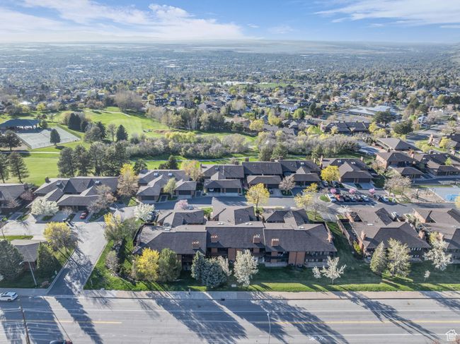Birds eye view of property featuring a residential view | Image 34