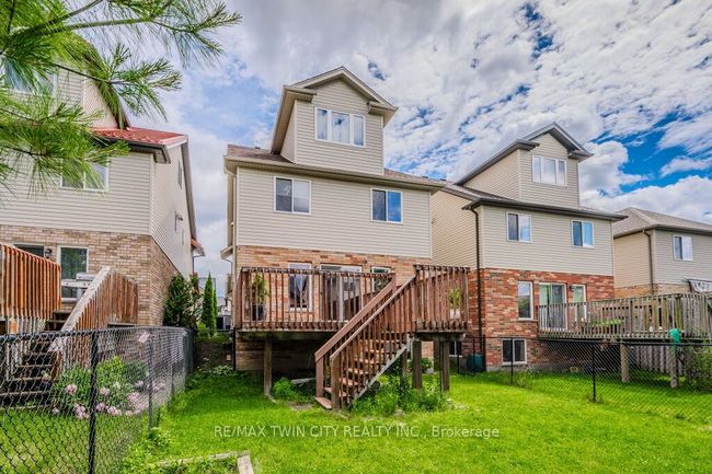 135 Harding St, House other with 3 bedrooms, 3 bathrooms and 1 parking in Kitchener ON | Image 37