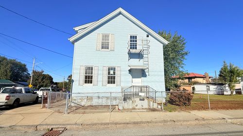 2-1711 Bay, Fall River, MA, 02724 | Card Image