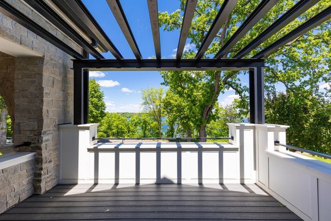 Full Bath // Upper-Level | Image 32