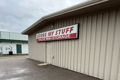 1130 S Victory Drive, Mankato Twp, MN, 56001 | Card Image