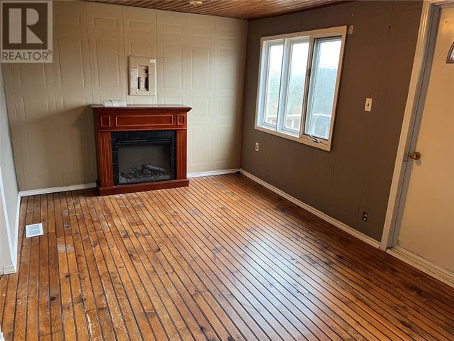 72 Whitbourne Ave, Home with 2 bedrooms, 1 bathrooms and null parking in Whitbourne NL | Image 7