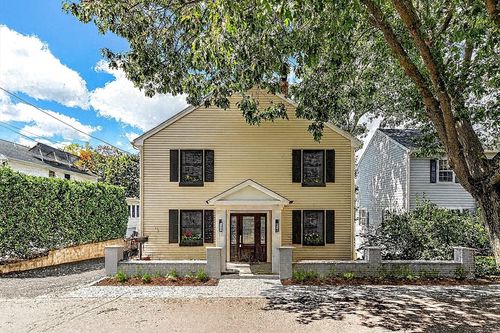 9 Sampson Ave, Swampscott, MA, 01907-1099 | Card Image