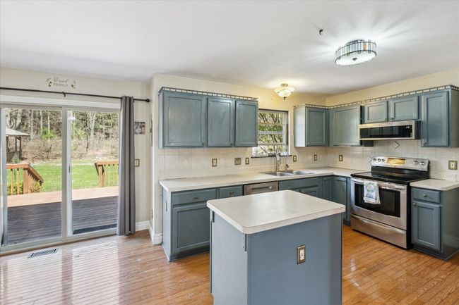3837 Sugarbush Dr, House other with 4 bedrooms, 4 bathrooms and null parking in Howell MI | Image 12