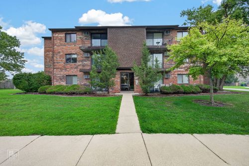 3a-7305 Tiffany Dr, Orland Park, IL, 60462-5255 | Card Image
