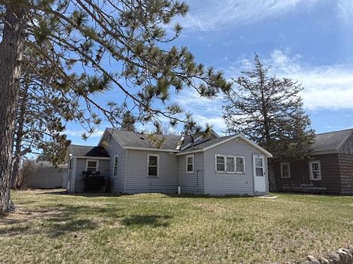317 Maple Ave Ne, Cass Lake, MN, 56633-3521 | Card Image