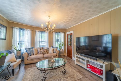 18 Dunnell Ave, Pawtucket, RI, 02860-5126 | Card Image
