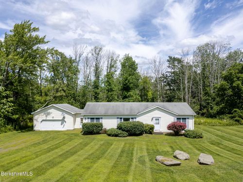 127 Old Joe Rd, Sheffield, MA, 01257 | Card Image