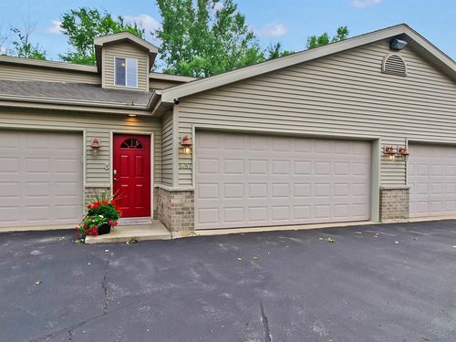 1497 Arctic Court, SUAMICO, WI, 54173 | Card Image