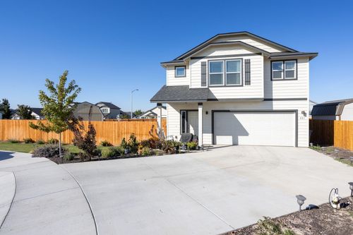 401 Ne Orchid Ct, Madras, OR, 97741-2229 | Card Image