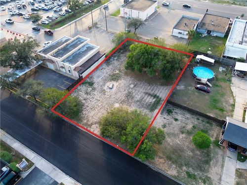 1115 S 12th Ave, Edinburg, TX, 78539-5607 | Card Image