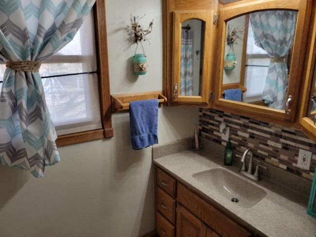 540 7th Ave SW BA 1 sink.jpg | Image 15