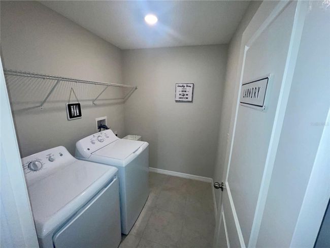 9520 Lemon Drop Loop, House other with 6 bedrooms, 3 bathrooms and null parking in SUN CITY CENTER FL | Image 14