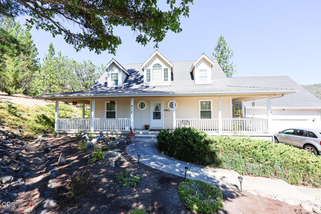 Residential in Shady Cove 4