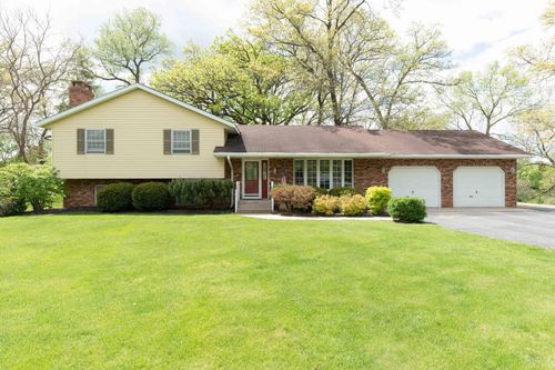 10594 Grover Oaks Rd, Roscoe, IL, 61073-9141 | Card Image