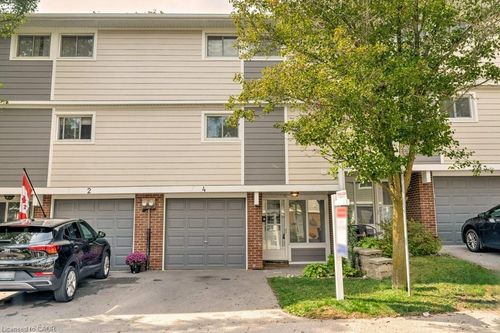4 Trudy Crt, Dundas, ON, L9H5P7 | Card Image