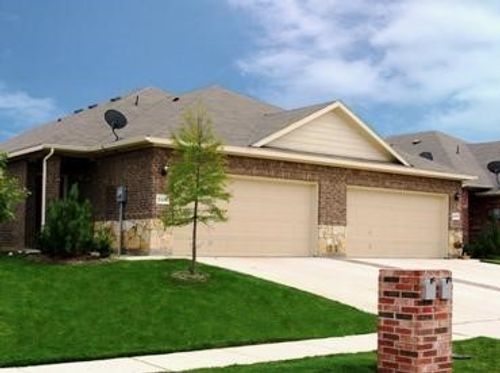 1413 Piedmont Dr, Mansfield, TX, 76063-6045 | Card Image