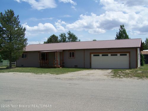 6 Opal St, Pinedale, WY, 82941-5307 | Card Image