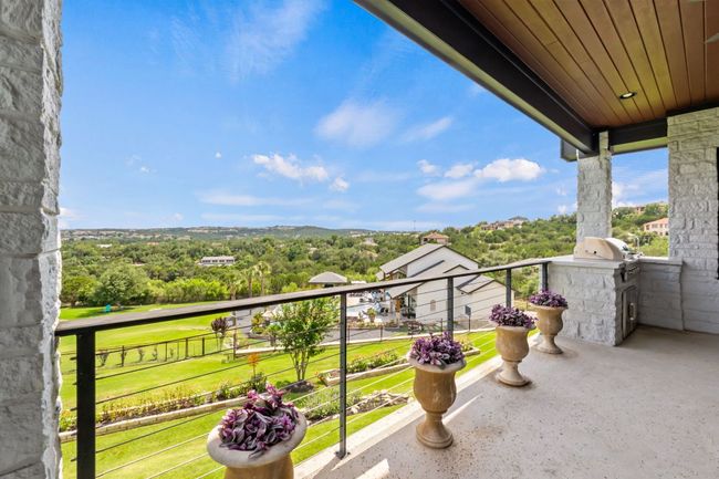 1300 Sparrow Ln, House other with 5 bedrooms, 6 bathrooms and null parking in Austin TX | Image 11
