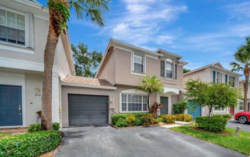 6010-6010 N Golden Beauty Ln, Tamarac, FL, 33321-6340 | Card Image