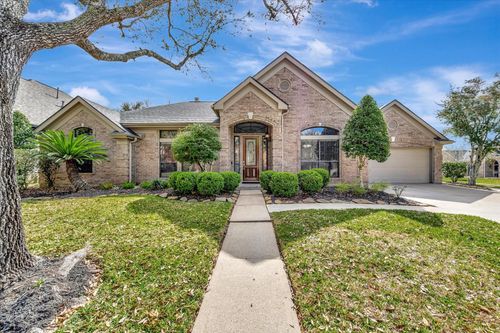 317 Oak Creek Drive, League City, TX, 77573 | Card Image