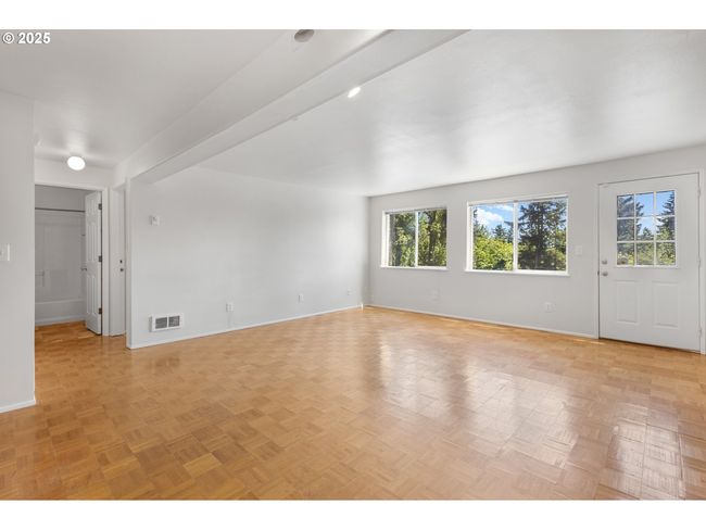 2689 Cupola Dr, House other with 4 bedrooms, 2 bathrooms and null parking in Eugene OR | Image 8