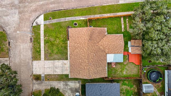 Overview of the Front and Back yard. Lots of space to enjoy! | Image 24