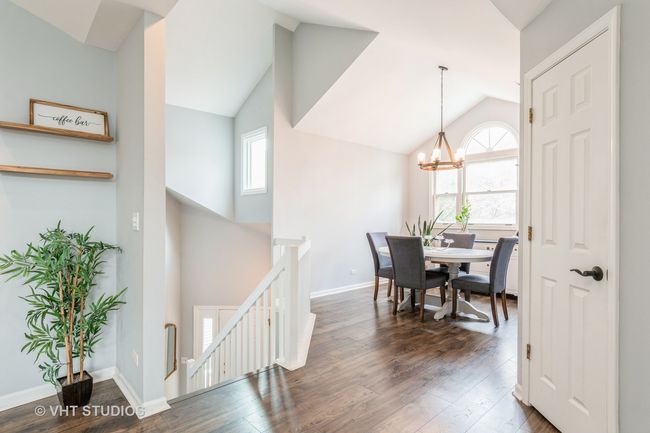 1245 - 1245 Rhodes Ln, Condo with 2 bedrooms, 1 bathrooms and 1 parking in Naperville IL | Image 8